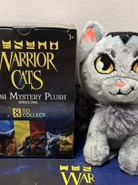 Warrior Cats Mini Mystery Plush - Graystripe